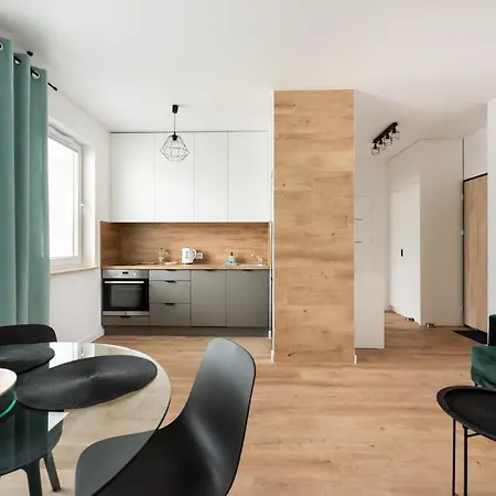 Ursynow Klobucka Comfort